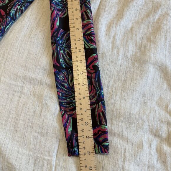 Kira Lifestyle Athletic Cropped Long Sleeve Tropical Print Active Top Size M - Picture 14 of 15